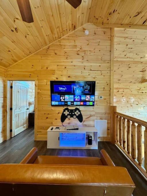 New! Indoor Pool/Ps 5/Hot Tub/Parkway Villa Pigeon Forge Kültér fotó