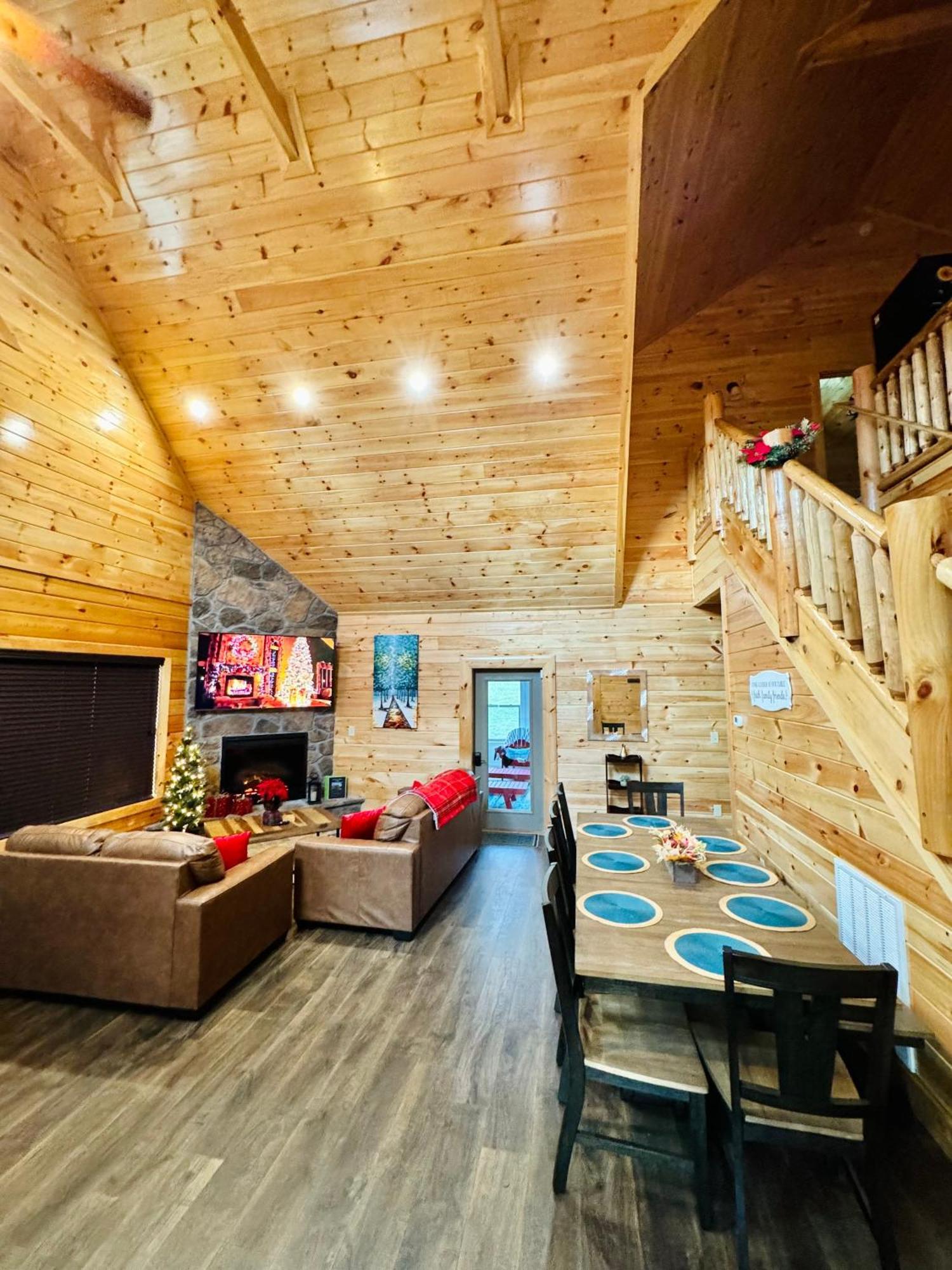 New! Indoor Pool/Ps 5/Hot Tub/Parkway Villa Pigeon Forge Kültér fotó